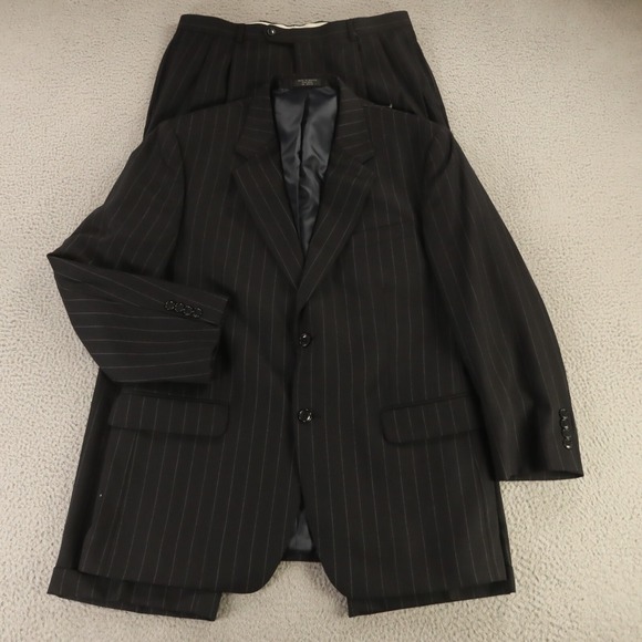 VINTAGE Chalk Stripe Suit M Black 100% Wool Jones New York 42R 34x30
